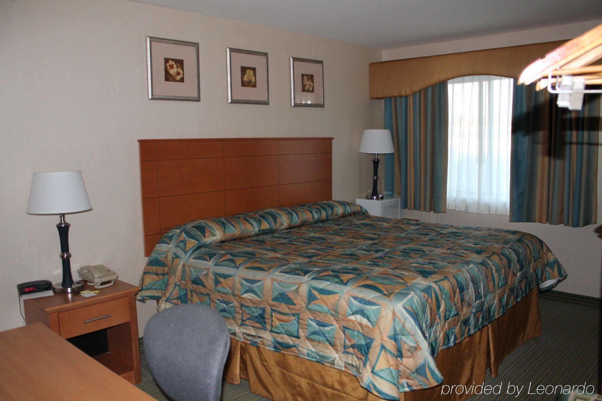 Express Inn - Wall Farmingdale Szoba fotó